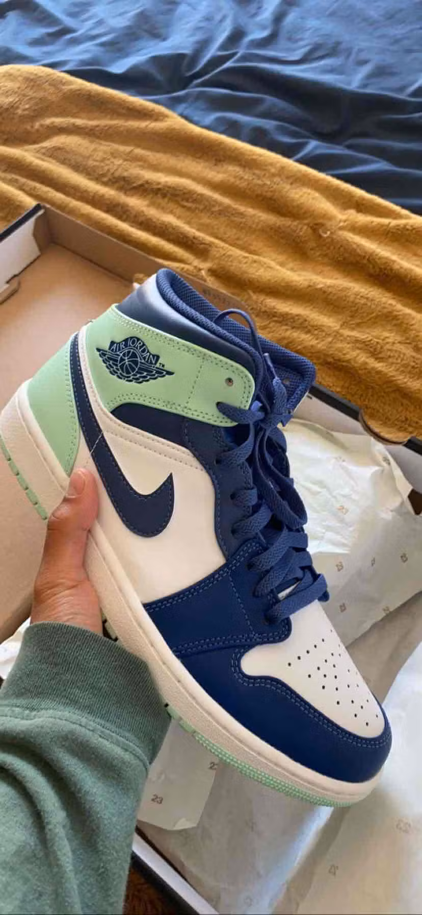 Air Jordan 1 Mid 'Blue Mint' 554724-413 Air Jordan 1 Mid 'Blue Mint' 554724-413